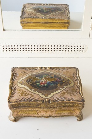 オールドフィレンツェのジュエリーボックス | ビンテージ家具 