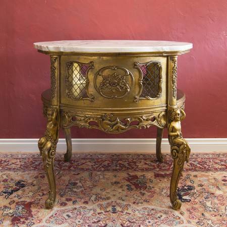 ロココ様式のゴールドテーブル