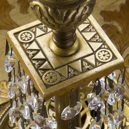 燭台型のテーブルランプ