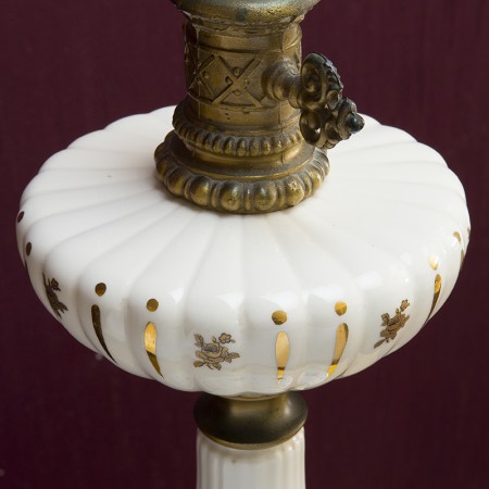 陶器ボディのテーブルランプ/バラ模様
